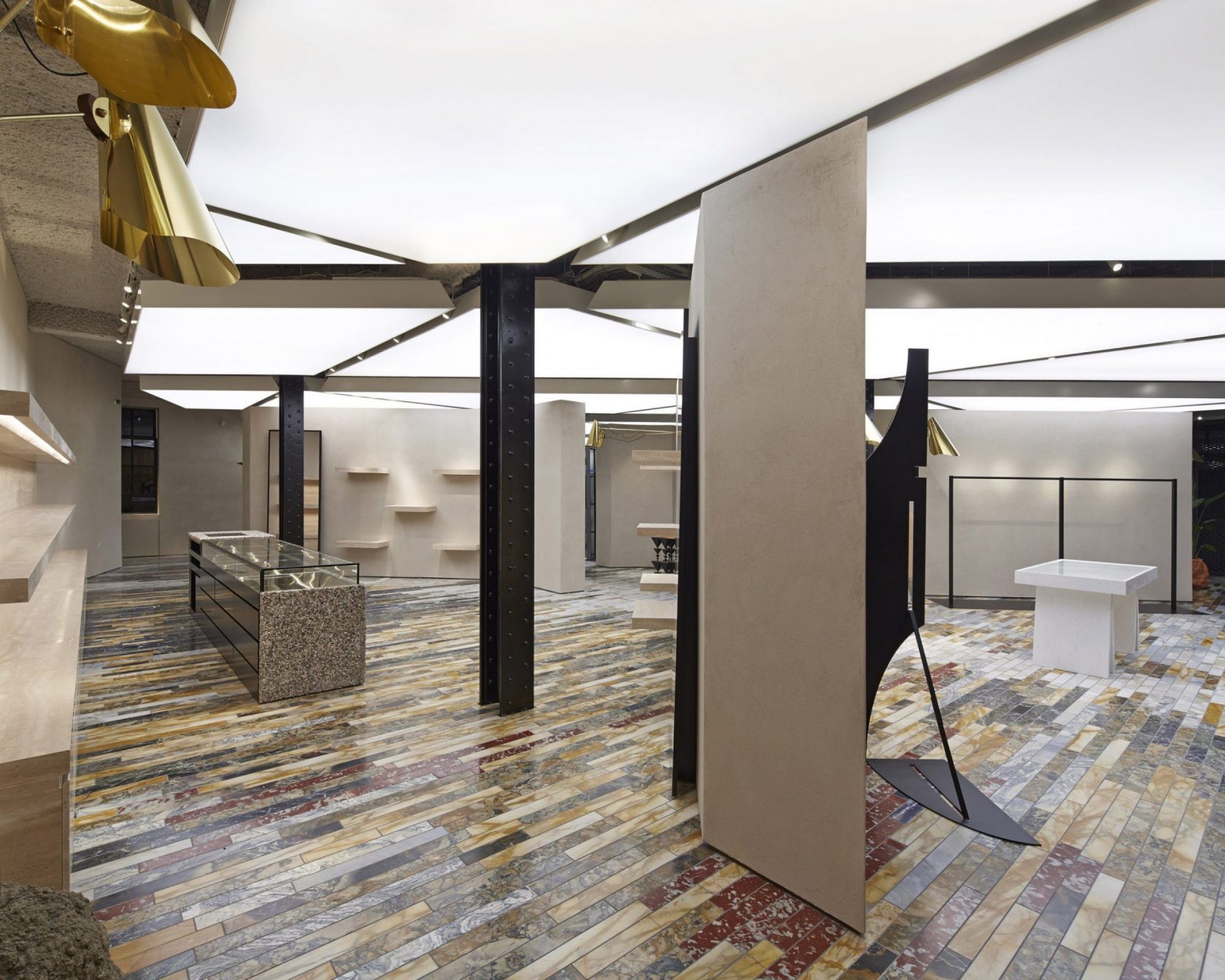 CELINE 伦敦 芒特街 :复杂细节 x 意外形式 - malt asethetics